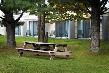 Ambassador Motel