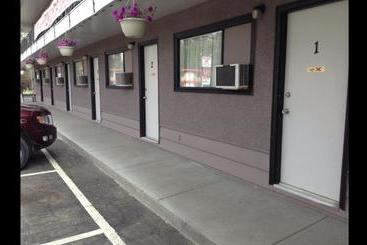 Gold Pan Motel