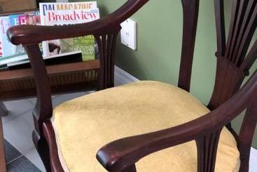 Mahogany Manor Bed & Breakfast