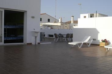 Hostel & Gym Relise   Albergue Juvenil