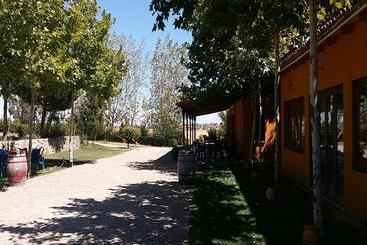هتل Rural La Yagona