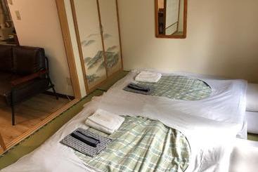 هتل Rusutsu Lodges Pension Lilla Huset