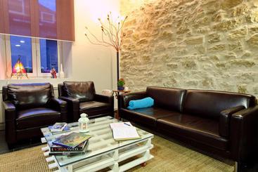 هاستل Check In Rioja