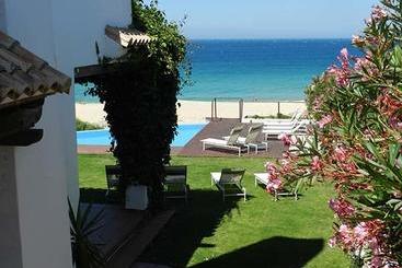 تختخواب و صبحانه Villa Biarritz