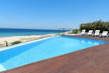 تختخواب و صبحانه Villa Biarritz