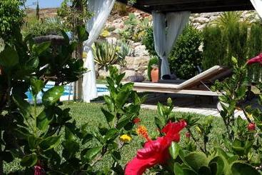 Bed & Breakfast | Guest House Casa Don Carlos