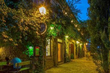 ホテル El Cau Del Papibou   Adults Only