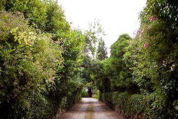 هتل Pazo De Bentraces