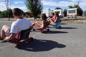 اقامتگاه Camping La Sierrecilla