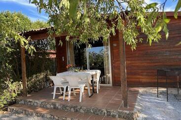 استراحتگاه Cabañas Cortijo El Helao