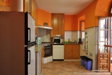تختخواب و صبحانه El Sueño Hostel