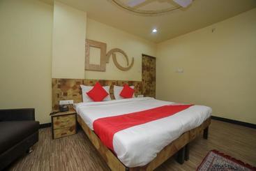 تختخواب و صبحانه Gayatri Inn Annex