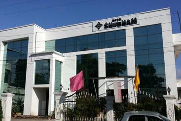 בית מלון כפרי Shubham Dehradun