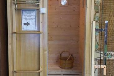 مُتل Hostal   Bungalows Camping Cáceres
