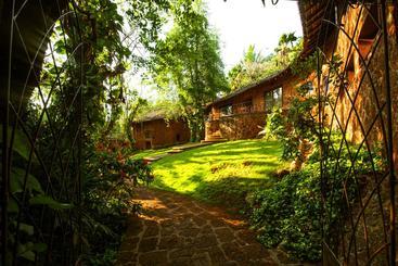 استراحتگاه Nilaya Hermitage