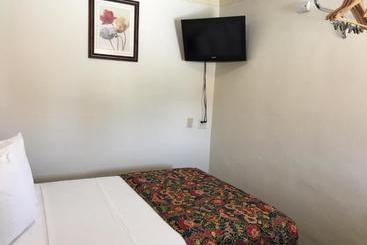 Mayfair Motel