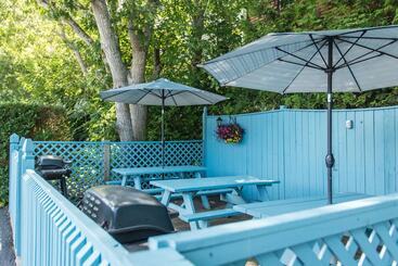 모텔 A Beach Breeze Inn