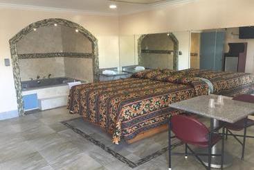 مُتل Foxy S Motor Inn On Florence & Hoover St