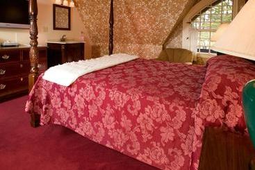 هتل Stonehurst Manor Including Breakfast And Dinner
