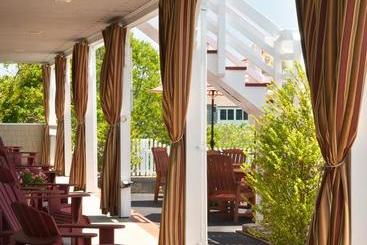 Bed and Breakfast The Foxberry Inn