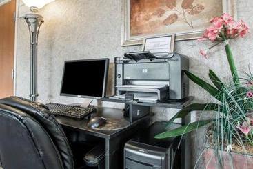 هتل Quality Suites San Diego Otay Mesa