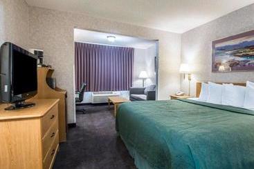 هتل Quality Suites San Diego Otay Mesa
