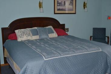 Parker S Motel