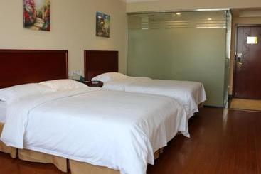 هتل Greentree Inn Bengbu Huaishang District Government Express