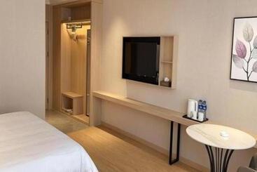 בית מלון כפרי Greentree Inn Chizhou Pingtian Lake Qingfeng Avenue Business