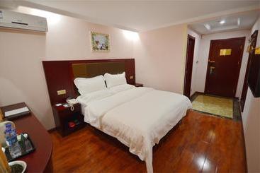 هتل Green Tree Inn Tianshui Qinzhou District Lantian City Square