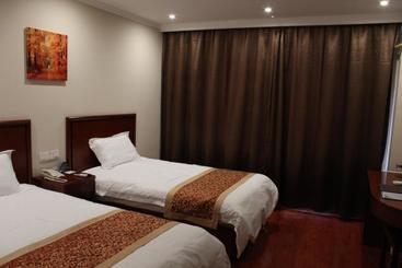 هتل Greentree Inn Shanghai Huangxing Park Subway Station Express