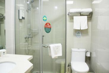 هتل Greentree Inn Shanxi Changzhi Airport Weiyuanmennorthroad Express