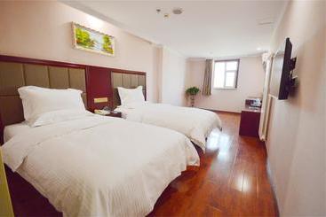 هتل Greentree Inn Shanxi Changzhi Airport Weiyuanmennorthroad Express