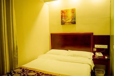 هتل Greentree Inn Shanxi Changzhi Airport Weiyuanmennorthroad Express