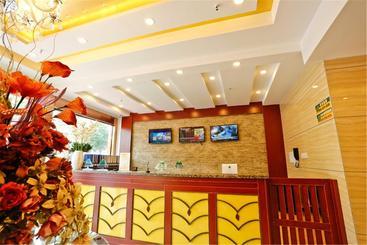هتل Greentree Inn Shanxi Changzhi Airport Weiyuanmennorthroad Express