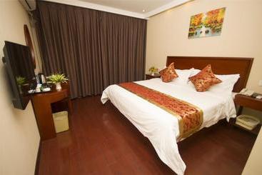 هتل Greentree Inn Shanxi Changzhi Airport Weiyuanmennorthroad Express