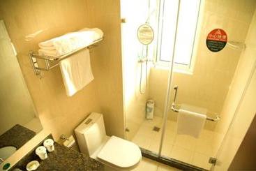 هتل Greentree Inn Tianjin Hedong Daqiao Avenue Express