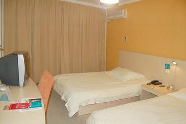 هتل Jinjiang Inn Yichun Water Park Branch