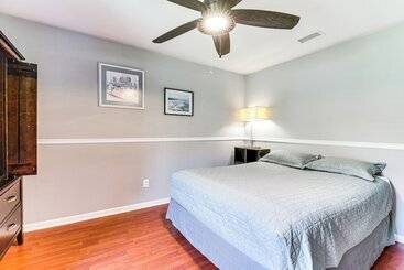 茅舍 Fort Walton Beach Home W/ Grill: 4 Mi To Beach!