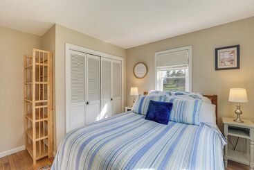 Сельский дом Peaceful Lubec Home W/ Views: Walk To Beach!
