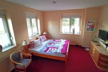 צימר Marleen´s Bar