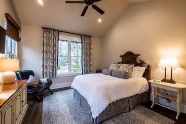The Sandpiper Resort