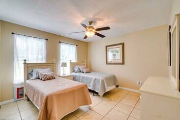 コテージ Sunny Ocala Oasis W/ Grill: Near National Forest!