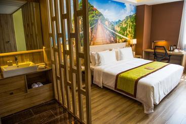 Atour Hotel Yuncheng Jiefang Road