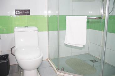 هتل 7days Inn Jinzhou Central Street