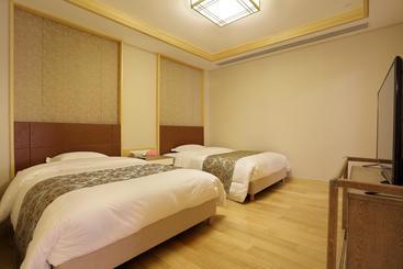 هتل Beijing Gubei Water Town Wangjinglou Boutique