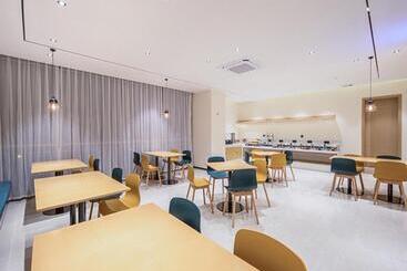 בית מלון כפרי City Comfort Inn Liuzhou Liudong New District Hualing Youlinghui