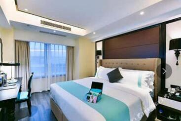 Xana Hotelle Xiamen Airport Zone Government