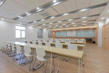 בית מלון כפרי Hanting  Binzhou Zhongbai Building