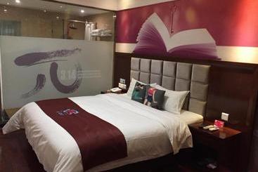Pai Hotel Zhangjiakou North Mingde Road